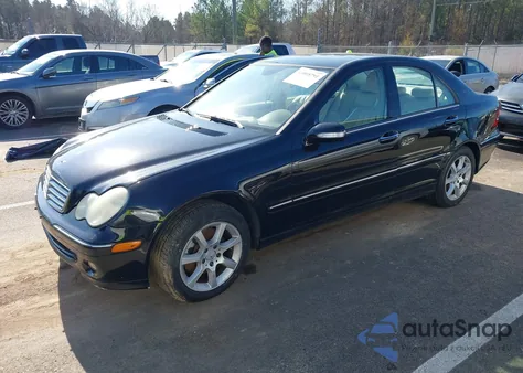 2007 Mercedes-Benz C 280 Luxury 4Matic из США, поврежденный, VIN WDBRF92H97F919465